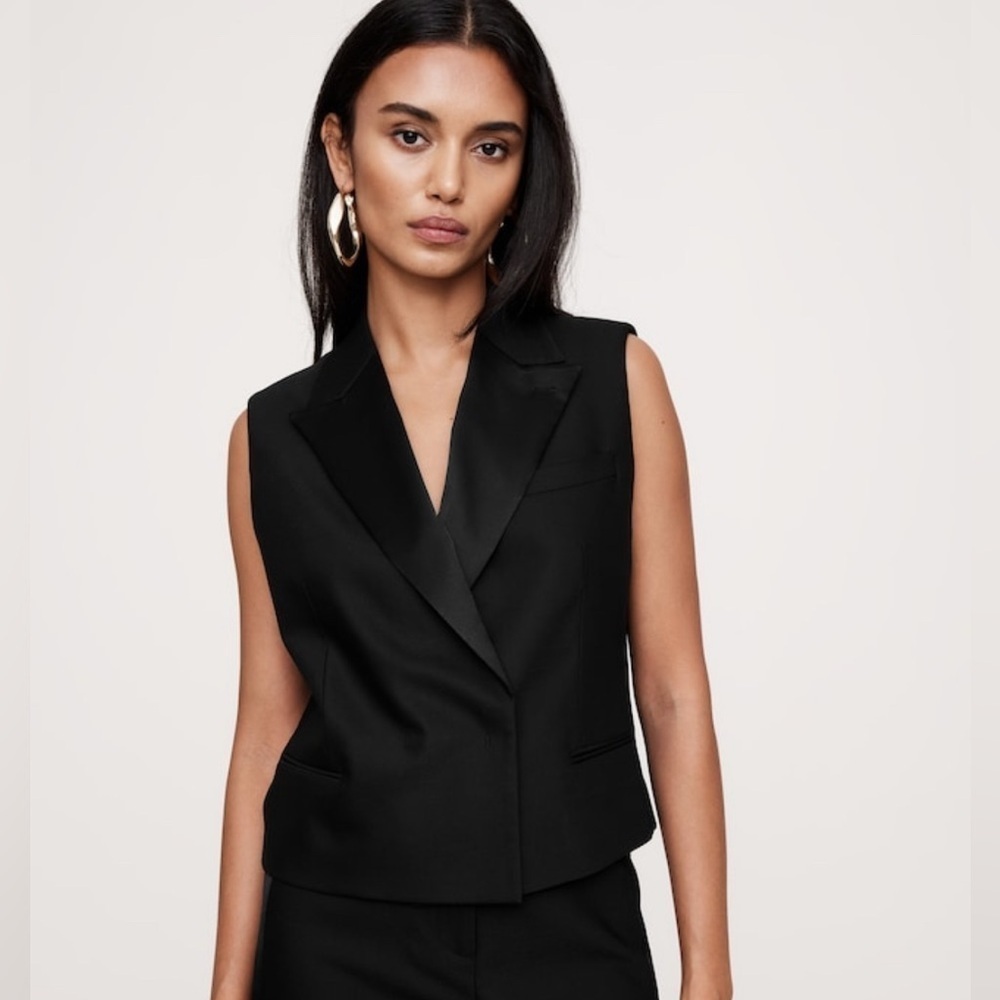 NWT Banana Republic Barathea Italian Wool Tuxedo Black Vest Size 2.